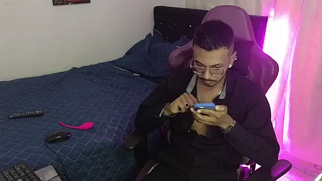 eros-0001 online show from January 22, 2025, 2:48 am