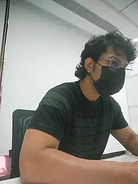 NikaYeptho online show from June 15, 2026, 5:31 am