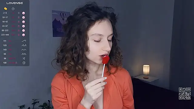 Leya Curly online show from March 3, 2025, 9:44 am