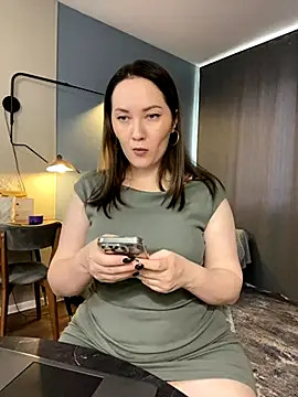 Snapshot of Kiss_My_Body chatting on September 19, 2025, 2:40 pm Kiss My Body online show from September 19, 2025, 2:40 pm