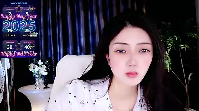 miaomiao-777 online show from February 8, 2025, 4:36 pm