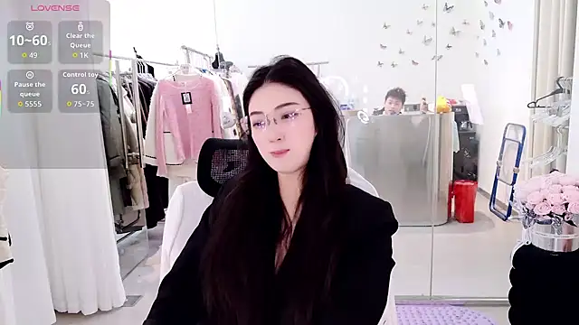 miaomiao-777 online show from April 1, 2026, 1:17 am