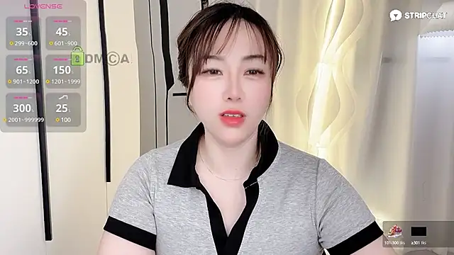 Snapshot of Alano-01 chatting on March 4, 2025, 2:49 am Alano-01 online show from March 4, 2025, 2:49 am