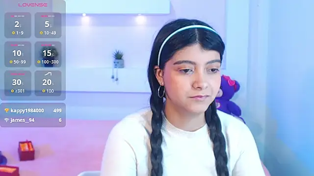 IslaBlaze online show from March 11, 2025, 2:40 pm