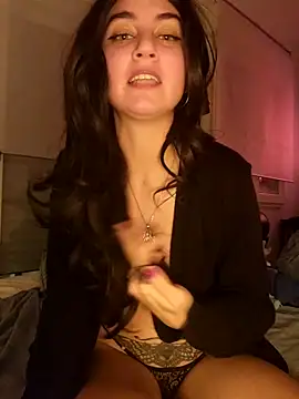 Vanessa-2002 online show from November 10, 2025, 10:09 pm