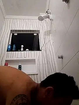 Snapshot of Santanacumxplod chatting on January 14, 2025, 1:26 am Santanacumxplod online show from January 14, 2025, 1:26 am