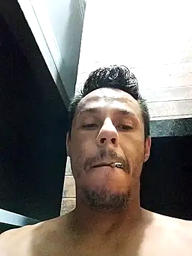 Snapshot of Santanacumxplod chatting on January 25, 2025, 2:37 am Santanacumxplod online show from January 25, 2025, 2:37 am