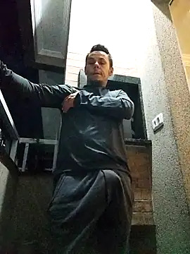 Snapshot of Santanacumxplod chatting on February 28, 2025, 3:04 am Santanacumxplod online show from February 28, 2025, 3:04 am