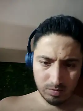 Snapshot of Omar_fernndo chatting on February 24, 2026, 9:13 pm Omar fernndo online show from February 24, 2026, 9:13 pm