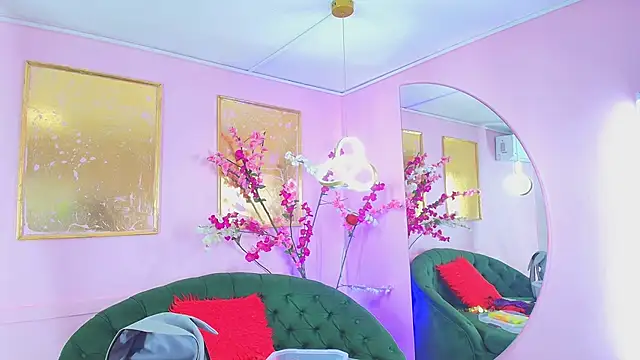 scarlette69 online show from December 2, 2025, 7:53 pm