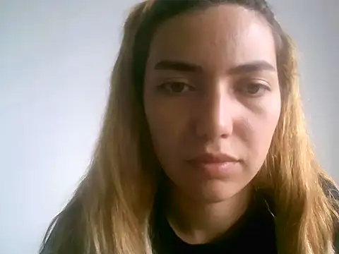 VittoriaTaylor online show from March 29, 2026, 9:04 pm