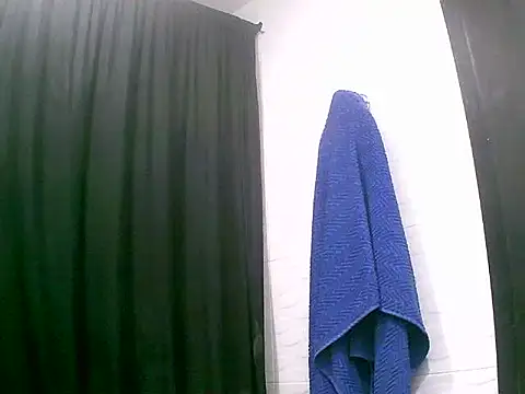 VittoriaTaylor online show from April 10, 2026, 3:01 am