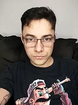 Dyllan   online show from October 9, 2025, 3:26 am