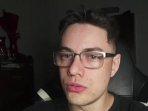 Dyllan   online show from October 22, 2025, 2:56 am