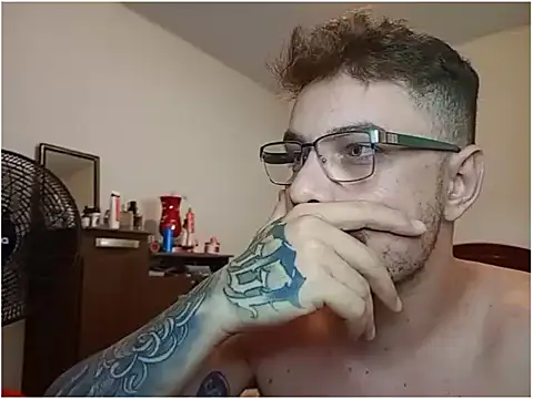 Dyllan   online show from April 10, 2026, 6:56 pm