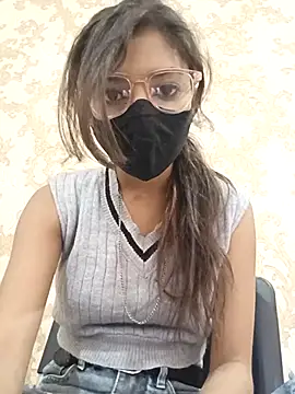 SCHOOL Girl-0 online show from March 8, 2025, 9:28 am