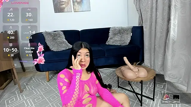 Snapshot of NicolettaLima chatting on October 15, 2025, 11:05 pm NicolettaLima online show from October 15, 2025, 11:05 pm