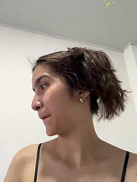 Snapshot of Bella_still chatting on February 24, 2026, 1:53 pm Bella still online show from February 24, 2026, 1:53 pm