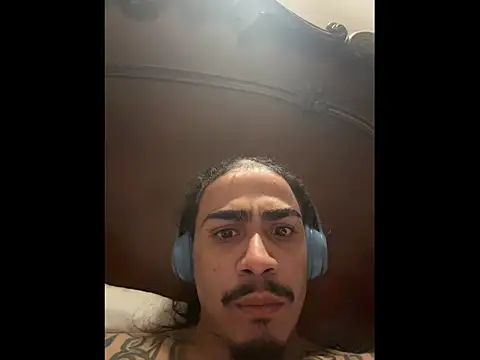 jamesx14877 online show from November 10, 2025, 5:39 am