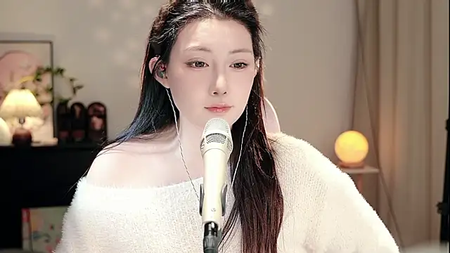 Dou-Dou-er online show from November 11, 2025, 12:49 pm