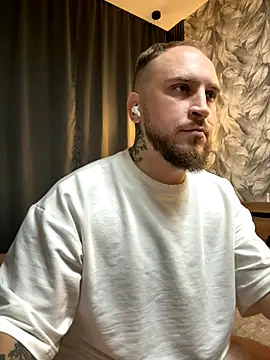  XxX-XxX  online show from October 5, 2025, 7:23 pm