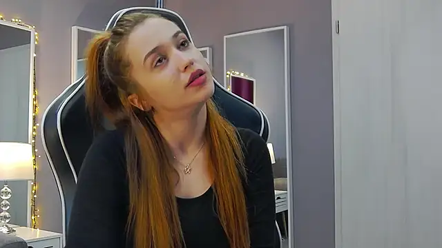 Snapshot of Eva_Lovvia_ chatting on January 20, 2025, 9:22 pm Eva Lovvia  online show from January 20, 2025, 9:22 pm