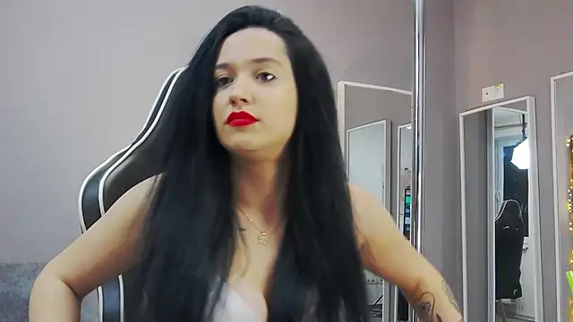 Snapshot of Eva_Lovvia_ chatting on January 27, 2025, 9:11 pm Eva Lovvia  online show from January 27, 2025, 9:11 pm