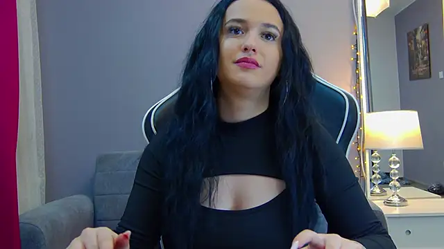 Snapshot of Eva_Lovvia_ chatting on February 25, 2025, 10:39 pm Eva Lovvia  online show from February 25, 2025, 10:39 pm