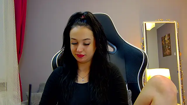 Snapshot of Eva_Lovvia_ chatting on March 18, 2025, 2:04 am Eva Lovvia  online show from March 18, 2025, 2:04 am