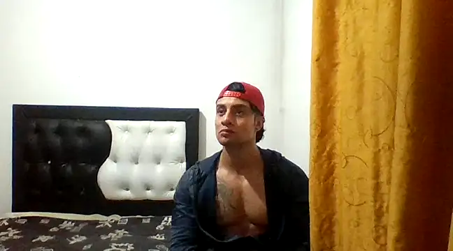 Snapshot of davidcr89 chatting on January 31, 2025, 6:46 am davidcr89 online show from January 31, 2025, 6:46 am