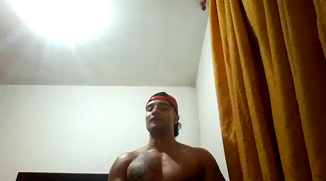 Snapshot of davidcr89 chatting on February 6, 2025, 7:45 am davidcr89 online show from February 6, 2025, 7:45 am