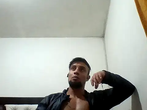 Snapshot of davidcr89 chatting on September 10, 2025, 6:35 am davidcr89 online show from September 10, 2025, 6:35 am