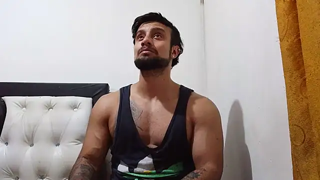 Snapshot of davidcr89 chatting on February 10, 2026, 5:44 am davidcr89 online show from February 10, 2026, 5:44 am