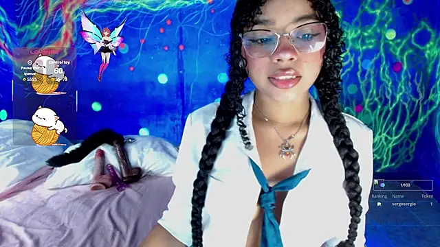 lucie petite online show from November 16, 2025, 6:35 pm