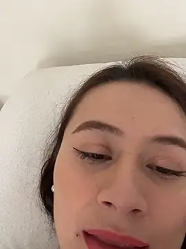 Andrewine89 online show from April 4, 2026, 9:01 pm