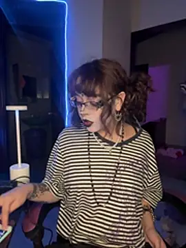 NanaGameplays707 online show from June 19, 2026, 4:06 am