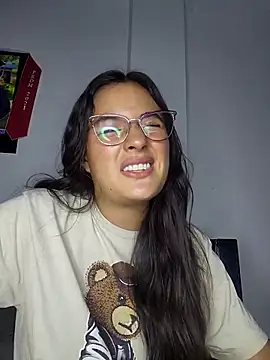 baaby-miiaa online show from March 7, 2025, 6:13 am