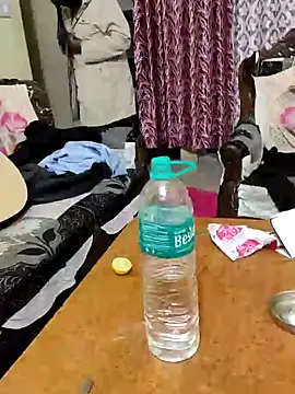 YourSuperTanya online show from February 14, 2025, 7:33 pm