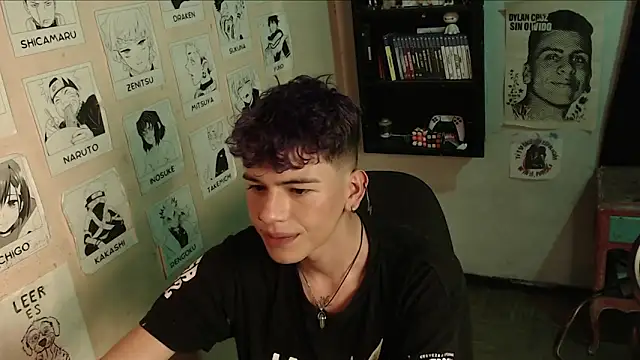 Snapshot of Mickey_Magic chatting on January 25, 2025, 8:53 am Mickey Magic online show from January 25, 2025, 8:53 am