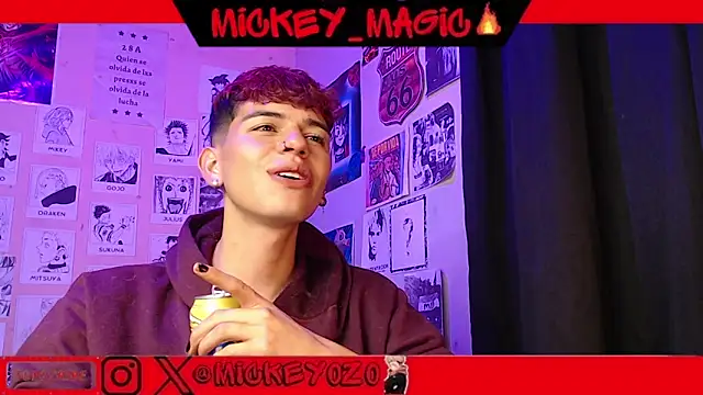 Snapshot of Mickey_Magic chatting on March 11, 2025, 7:04 am Mickey Magic online show from March 11, 2025, 7:04 am