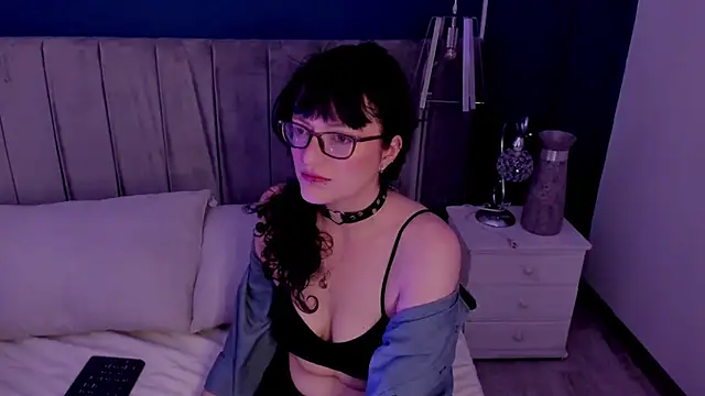 JeanneSabatier online show from March 21, 2025, 7:57 pm