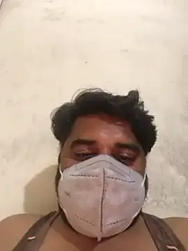 Snapshot of Raziv_komal143 chatting on January 31, 2025, 6:14 pm Raziv komal143 online show from January 31, 2025, 6:14 pm