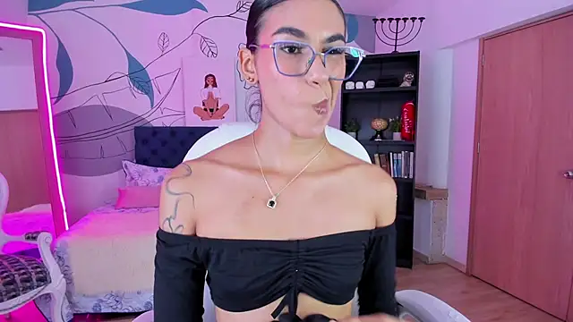 Dana Paula online show from March 27, 2026, 1:44 pm