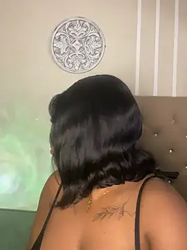 yelicampbell online show from March 11, 2025, 3:05 am