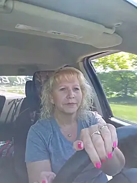 Badgirlpr2 online show from May 29, 2026, 4:05 pm