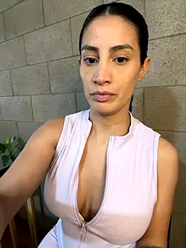 Snapshot of Putitatease chatting on September 9, 2025, 3:22 pm Putitatease online show from September 9, 2025, 3:22 pm