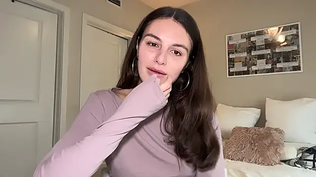 graciesmith27 online show from April 17, 2026, 8:23 pm