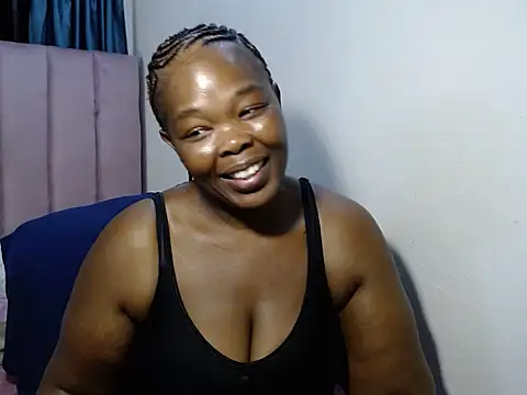 Hazel-nutt online show from March 14, 2025, 6:18 pm