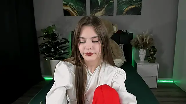 Snapshot of RayWillliams chatting on January 27, 2025, 9:11 pm RayWillliams online show from January 27, 2025, 9:11 pm