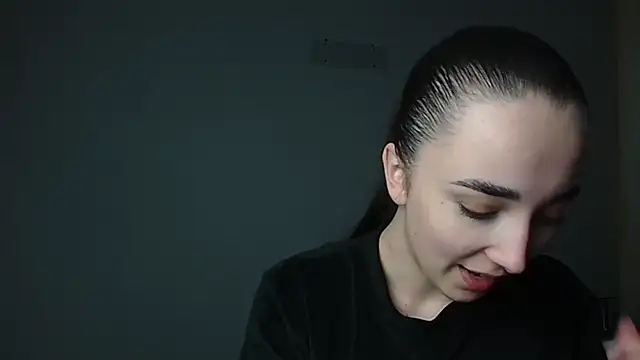 Eva Gloryy online show from March 25, 2026, 4:02 pm